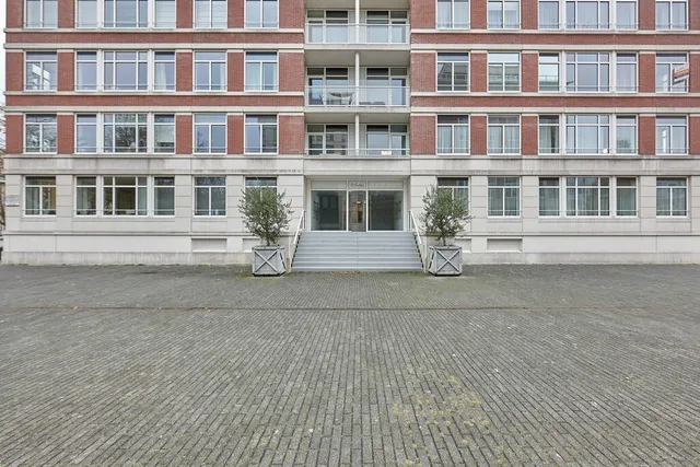 Foto 3 van Burgemeester De Monchyplein 229