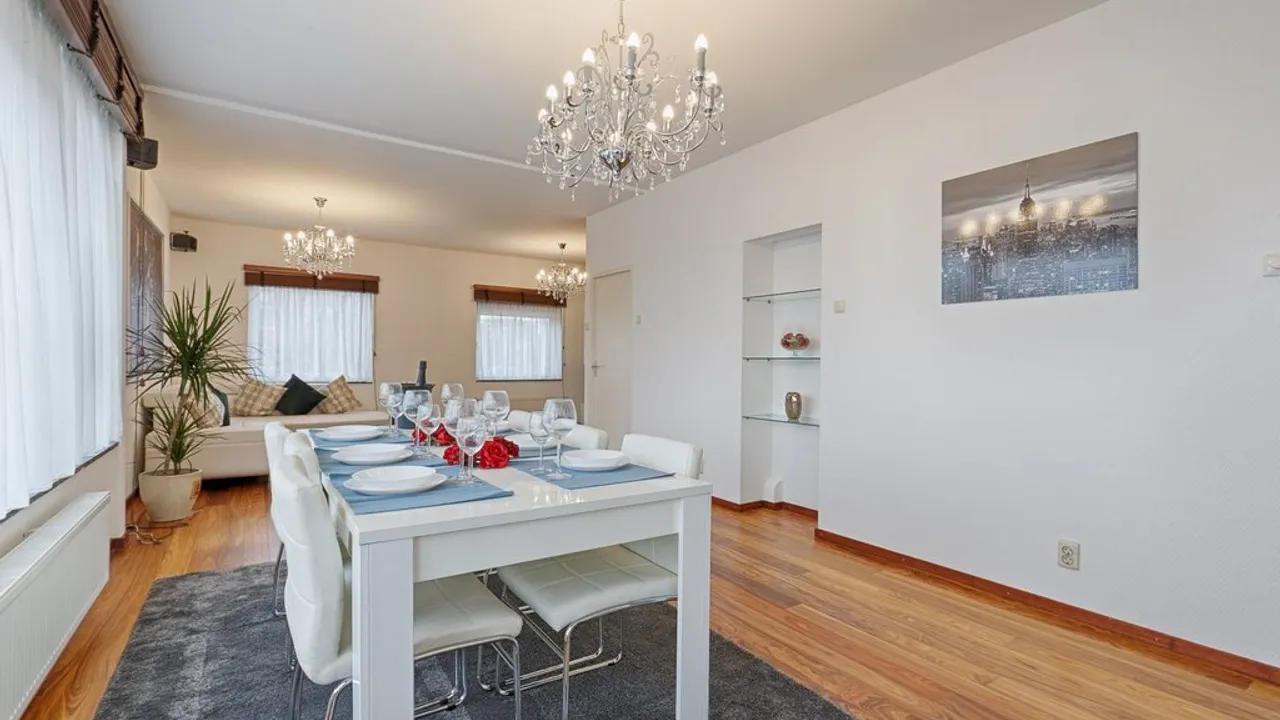 listing-cef4d944-c8b3-417d-9e17-5a91b7859f86-167638299.jpg