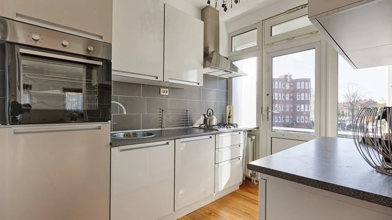 listing-52b9a40e-c68e-4cfd-b5c3-0d15a44d1081-167638207.jpg