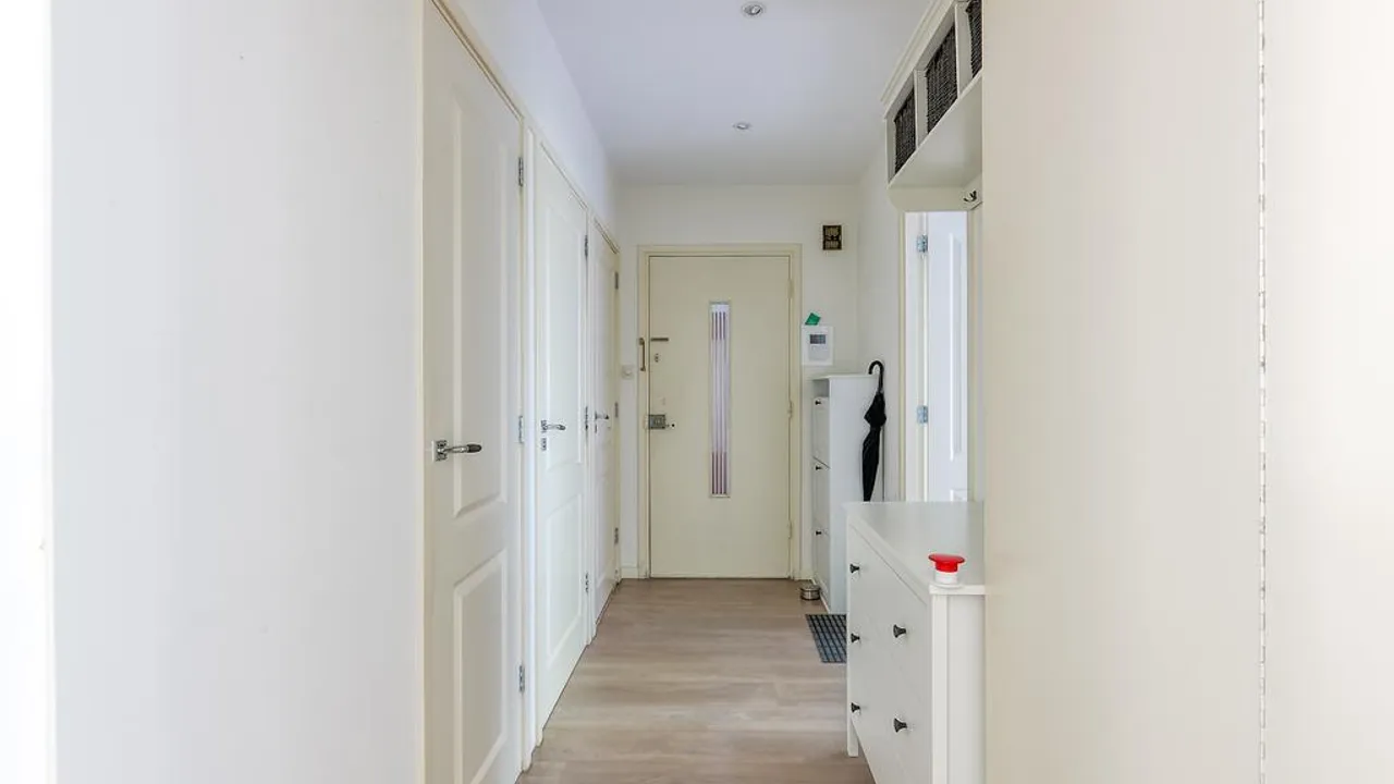 listing-3e454448-b8de-4778-95b2-a00c8c1bd524-202357873.jpg