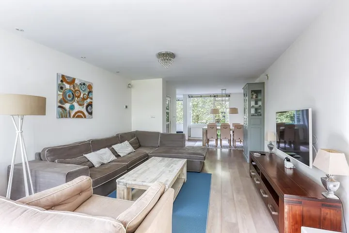 listing-e0903eef-fc97-4931-a979-42d8f1531213-202357777.jpg