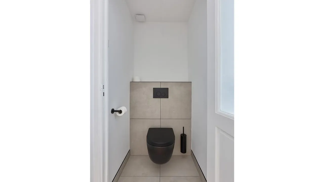 listing-98e22da7-faec-4c18-a739-93e6dad31578-208766505.jpg