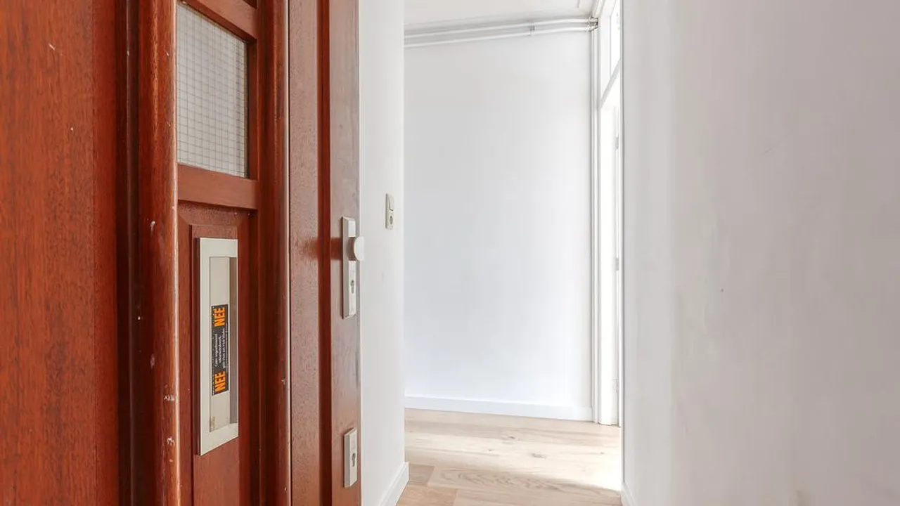 listing-3d1fd234-cb01-45c3-ac9a-aecb26f46850-208766393.jpg