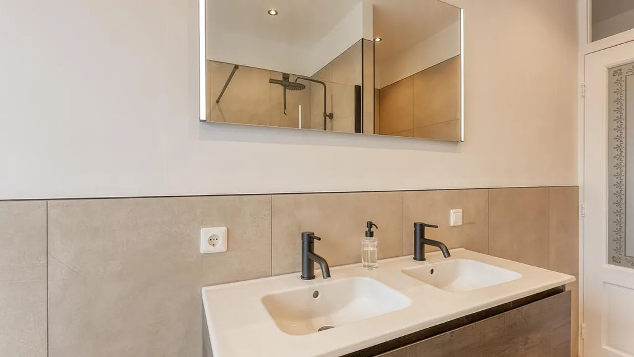 listing-4a835fc9-178e-49e9-900b-98a5bee4e744-208766491.jpg