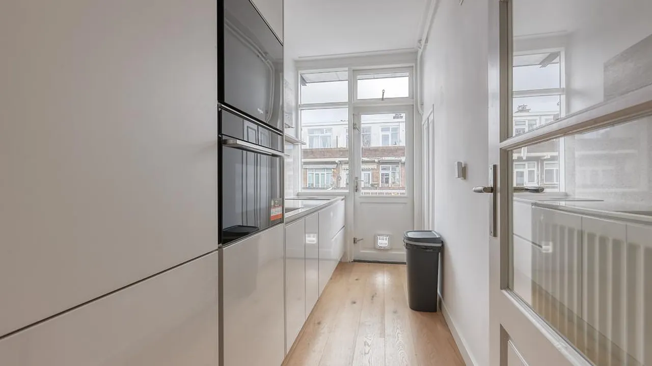 listing-976ec54c-f671-4f11-8c86-dca95e3392a1-208766471.jpg
