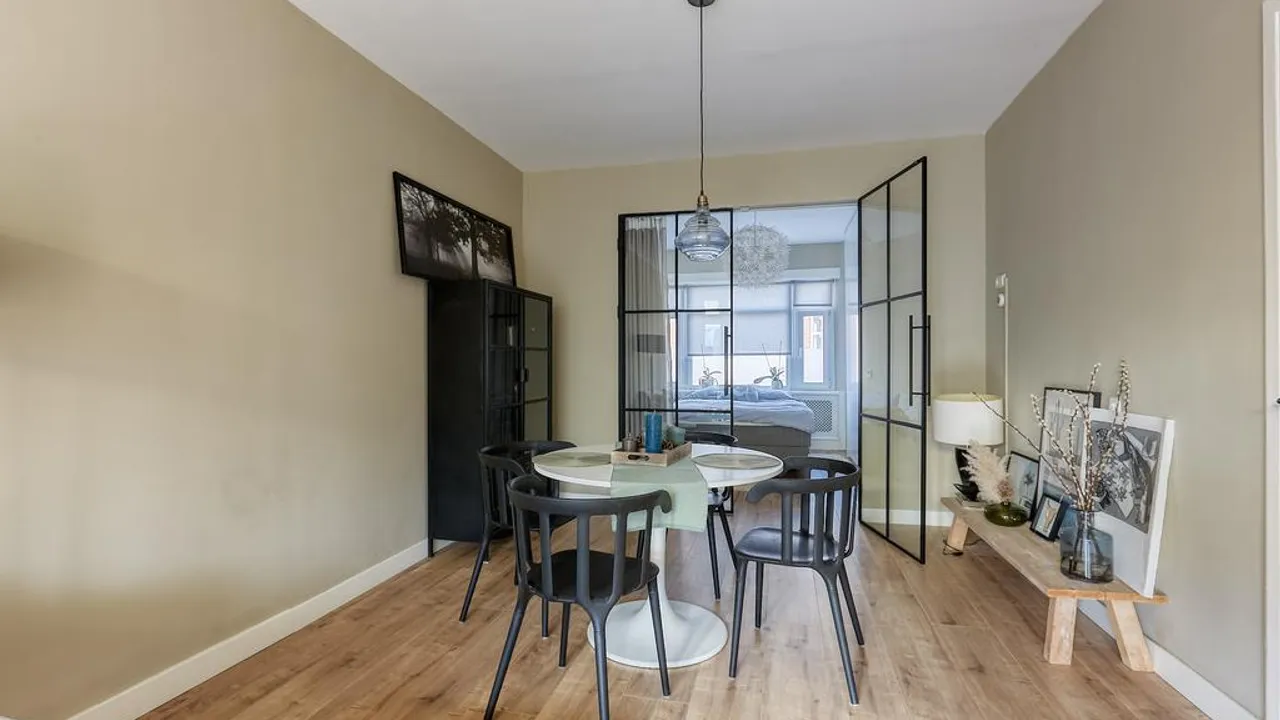 listing-b58de28f-56a7-4301-852c-bb0ab656436d-222879051.jpg