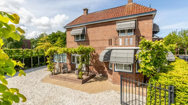 Foto 1 van Dorpsweg 3