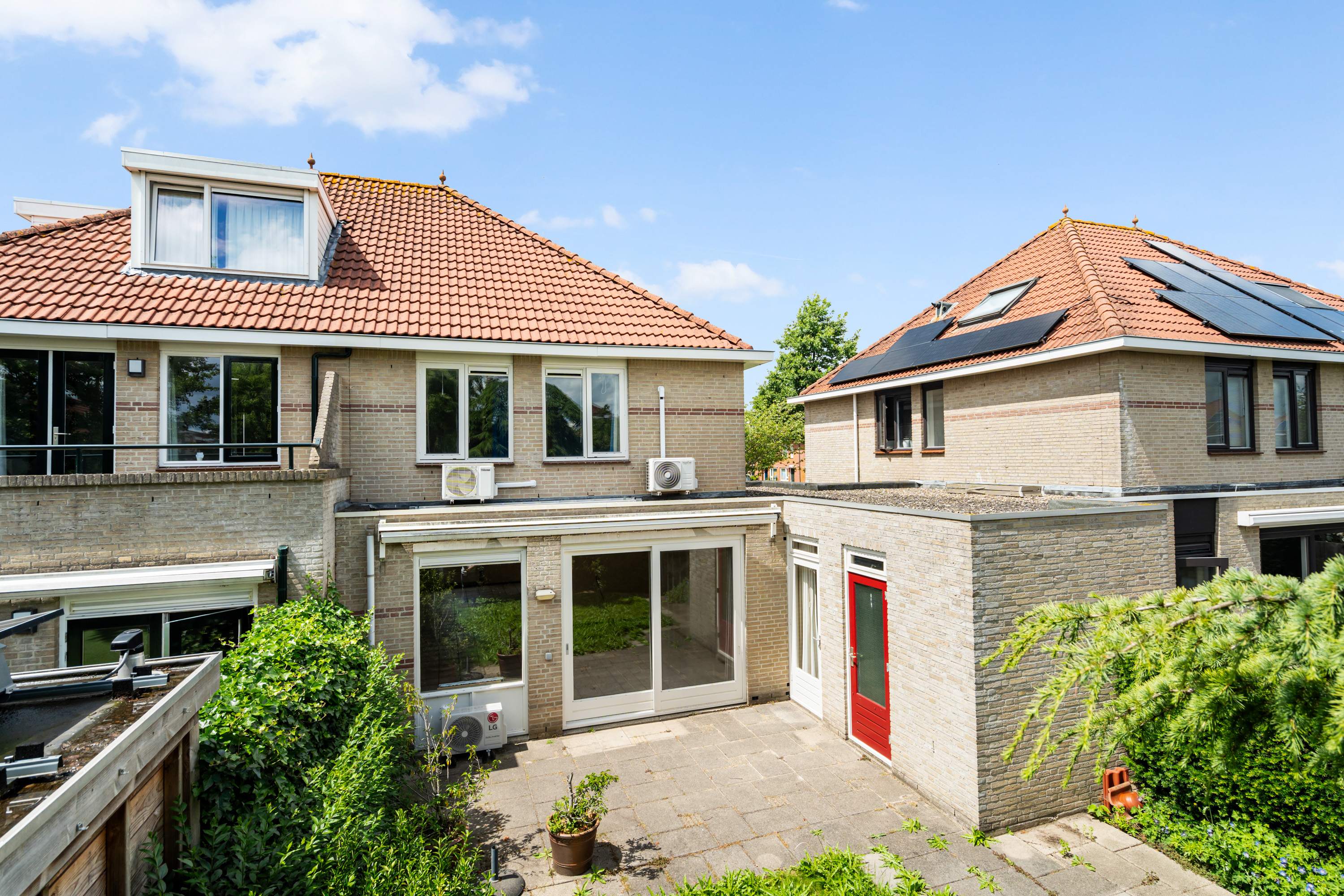 listing-d2f0cdf9-1f1c-4918-9b32-c29d772a4ad9-281603045.jpg