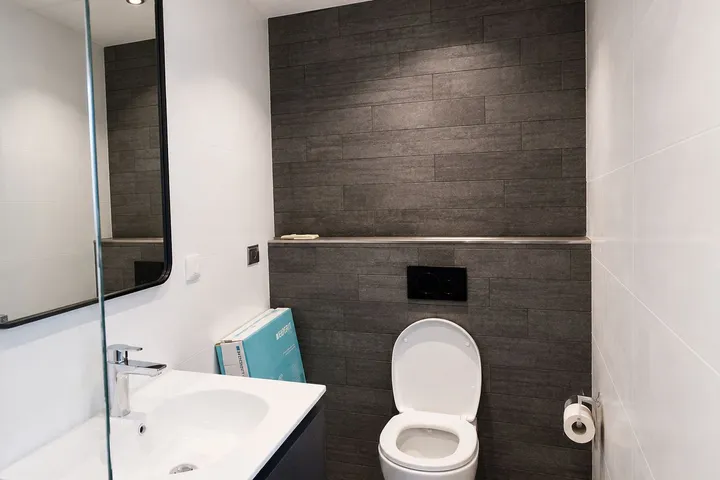 listing-4fa01518-09f2-404e-bfa6-9470d262b7cd-original.jpg