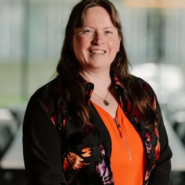 Portretfoto van Brenda Schoonderwoerd, Administrateur