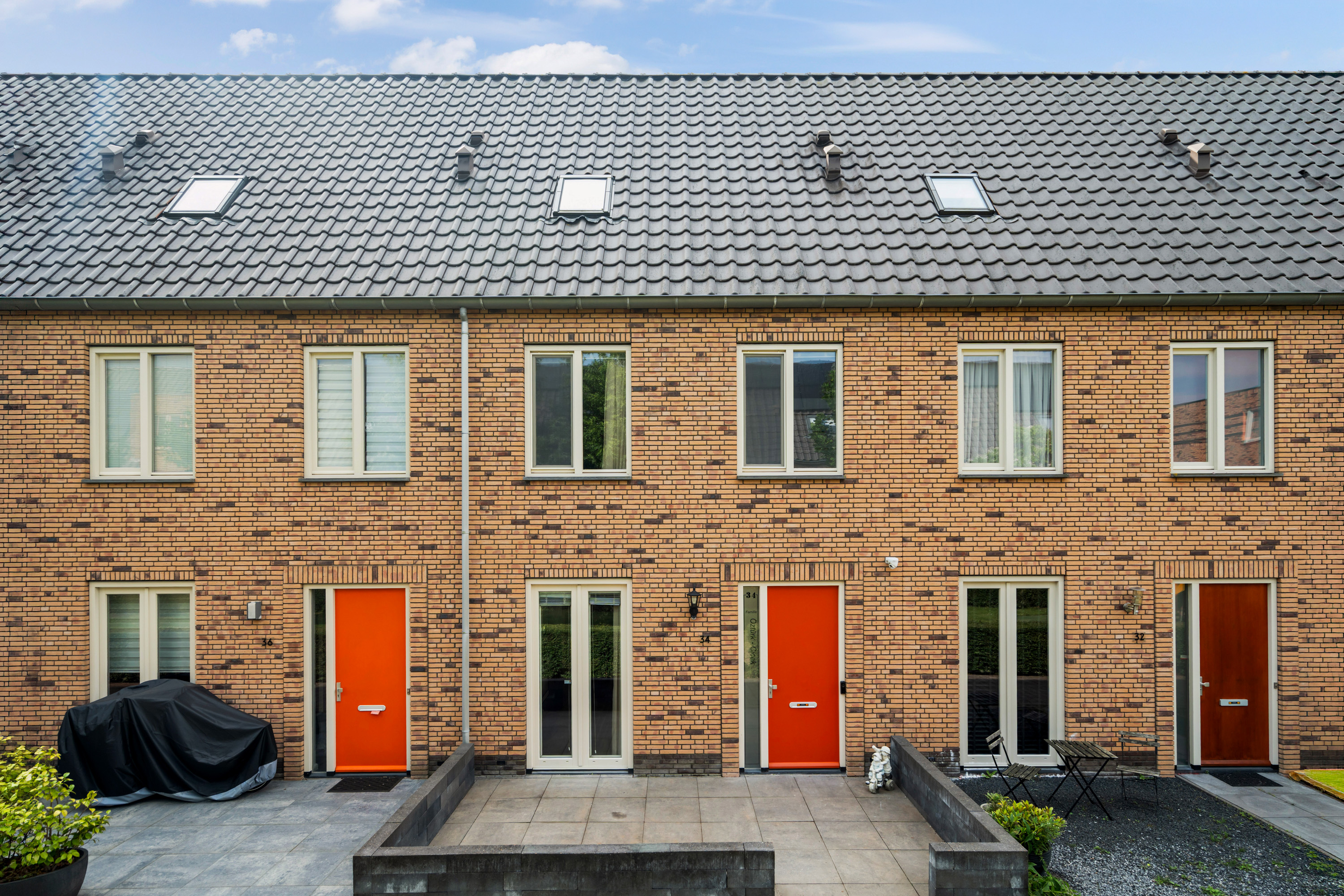 listing-34b3f601-5c83-40e3-926c-8b80e73a4c9e-283633761.jpg