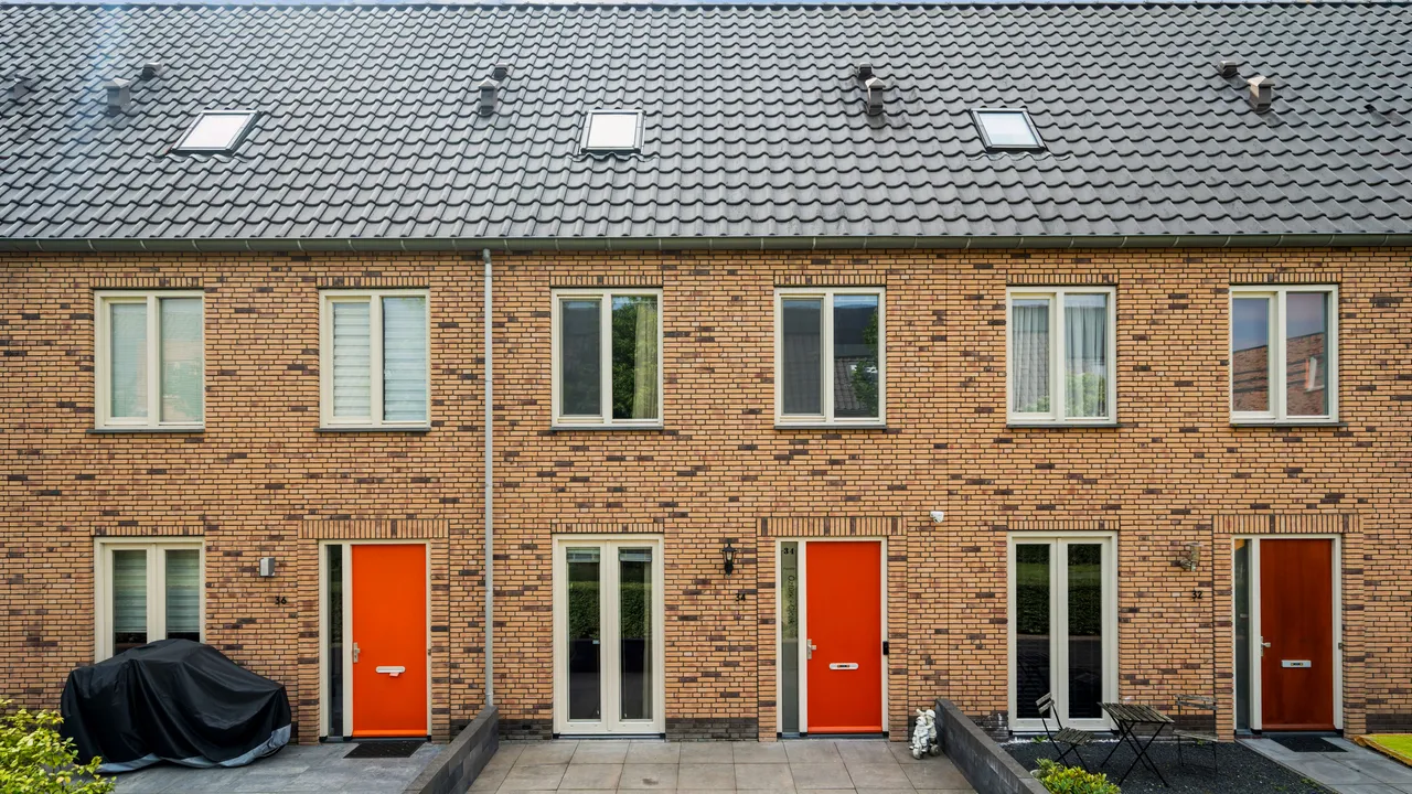 listing-34b3f601-5c83-40e3-926c-8b80e73a4c9e-283633761.jpg