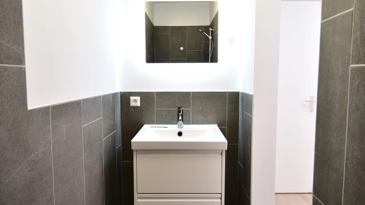 listing-16e757e4-6773-4bb7-9cc0-12bc1b05c964-original.jpg