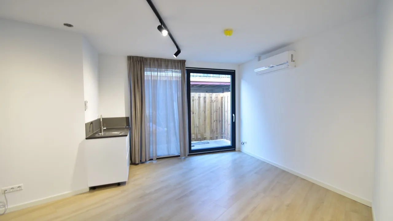 listing-a6157651-f516-43d8-af60-cf735e4e40ef-original.jpg