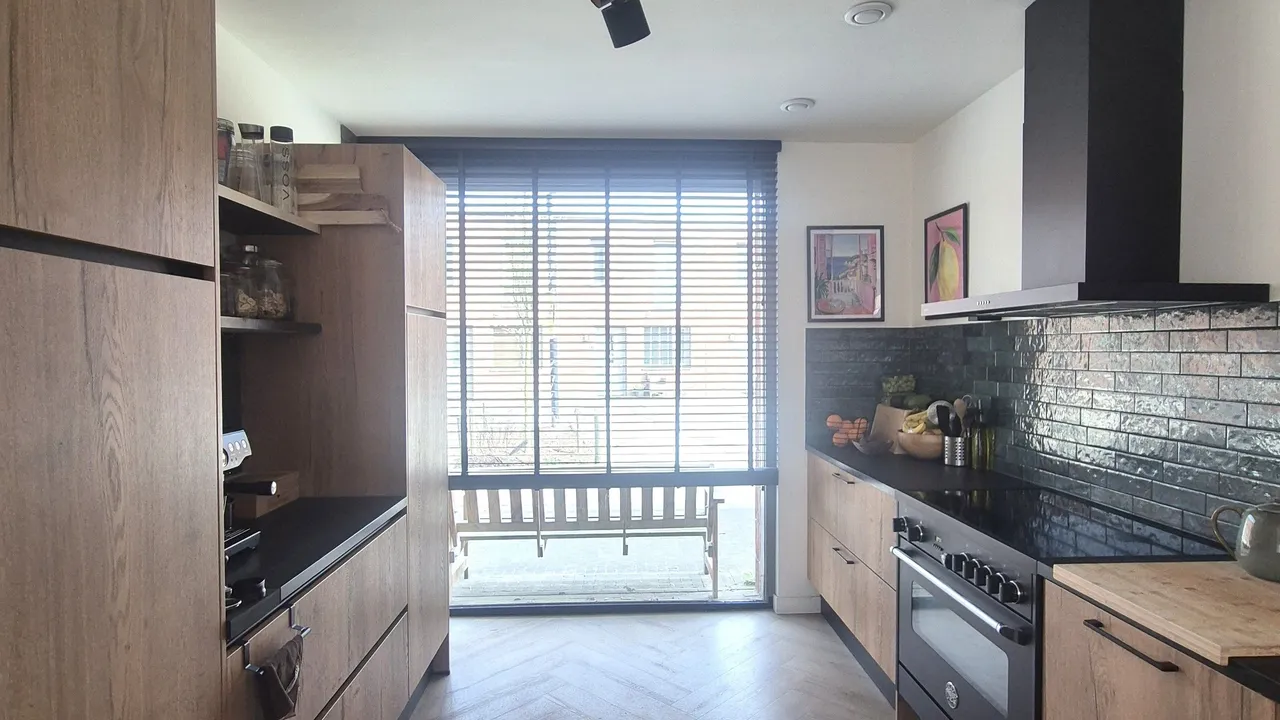 listing-458ad74f-e315-482a-a4e8-a72423f0842e-original.jpg