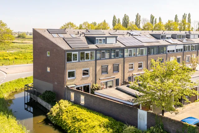 listing-0956cd98-8482-4b8f-aa08-a52d9b18b5ef-284901833.jpg