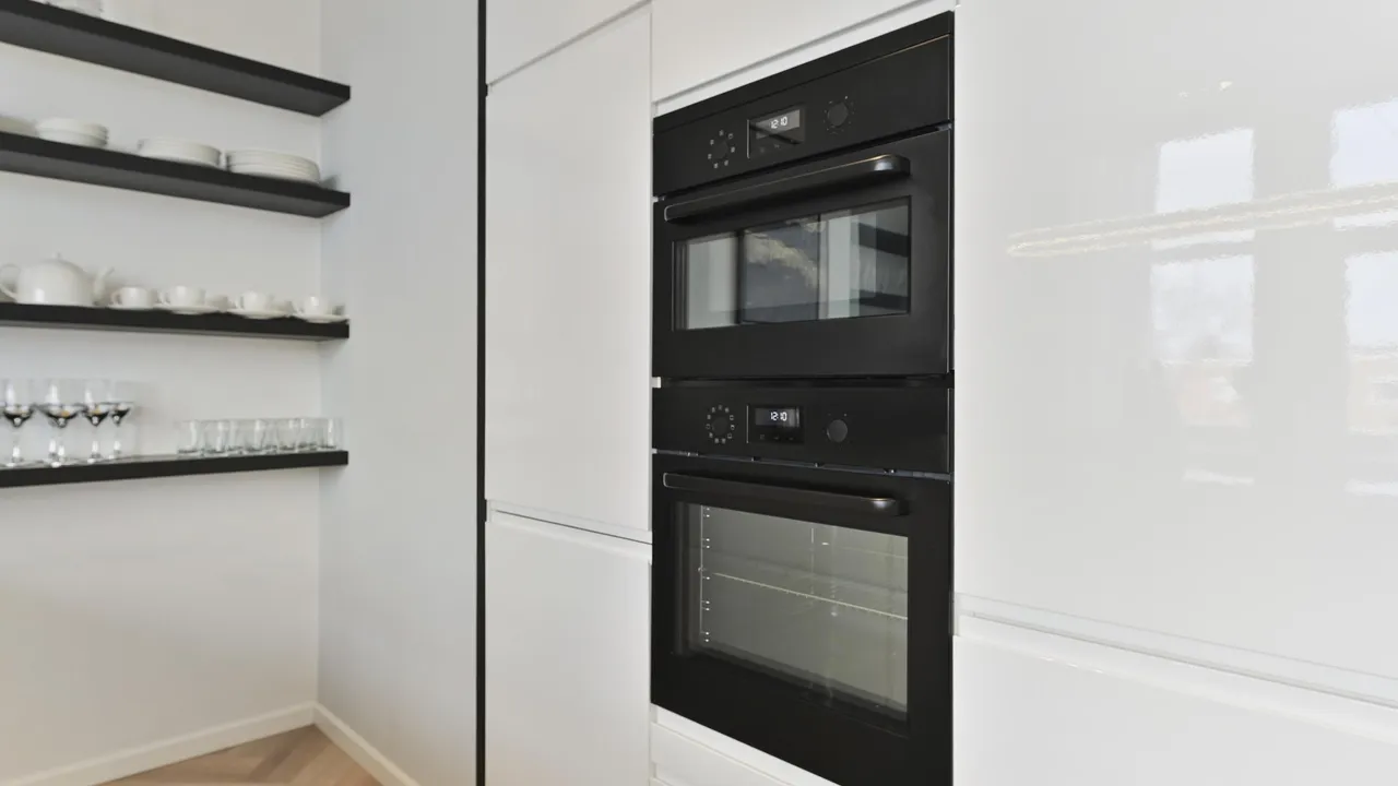 listing-053b7f80-dffb-455c-b20a-7c2565271870-270400940.jpg