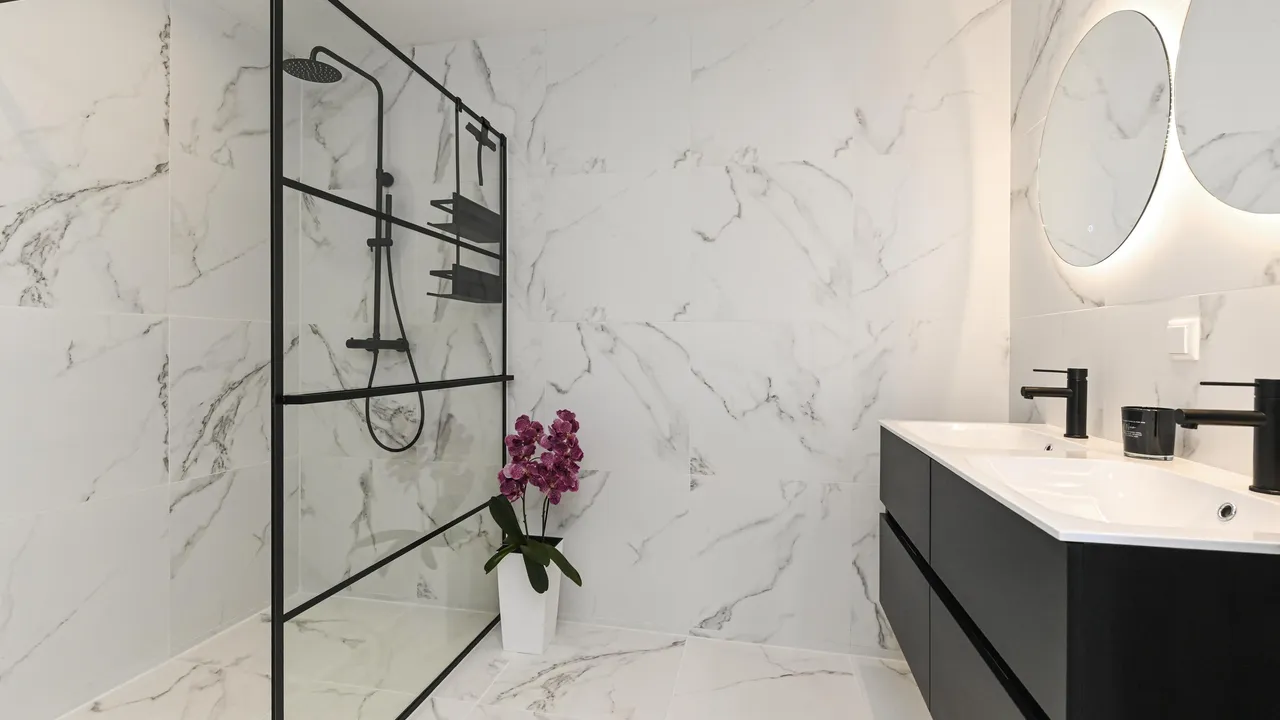 listing-b94d124e-279a-43d5-84eb-a5c55fd2b793-270401060.jpg