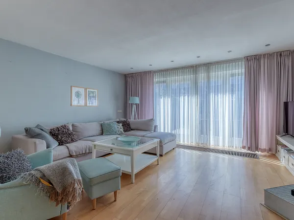 listing-6ceae01f-4208-4499-a6ac-30e05440d8da-271332782.jpg