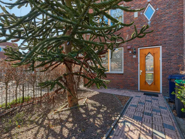 listing-b9035f32-85f1-44ef-81a9-693a07b3e73c-271332762.jpg
