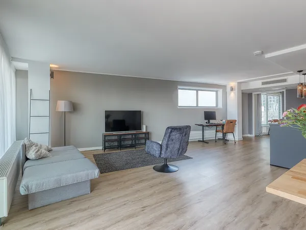 listing-409b6f3f-8d36-4aa8-8642-e1e7631b050a-271462078.jpg