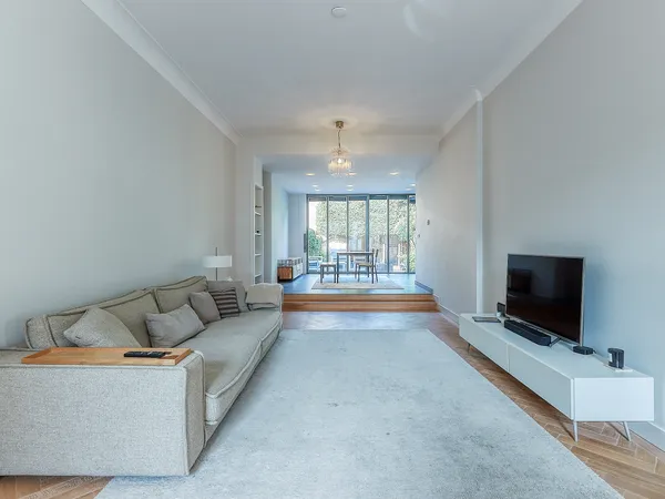 listing-2d6e6dc9-f9d8-45bb-9943-d984e176986d-282651611.jpg