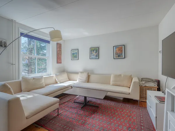 listing-a98f562e-721a-41f0-a53f-3bd88e05b66a-283161289.jpg
