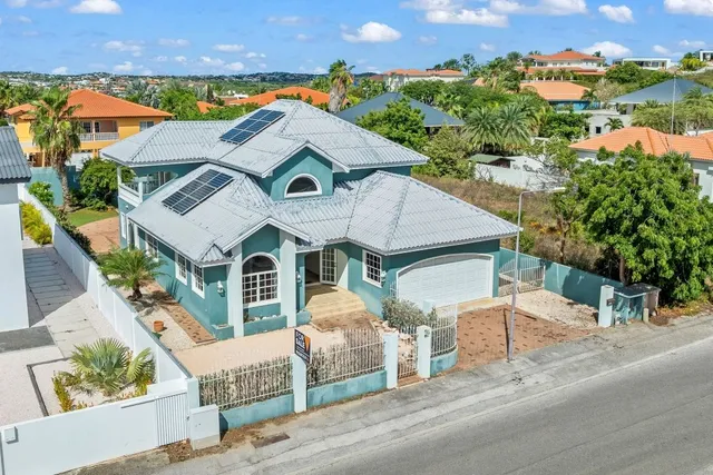 listing-cdfd77c7-ee45-4e8d-a6a8-17ceb92887d2-original.jpg