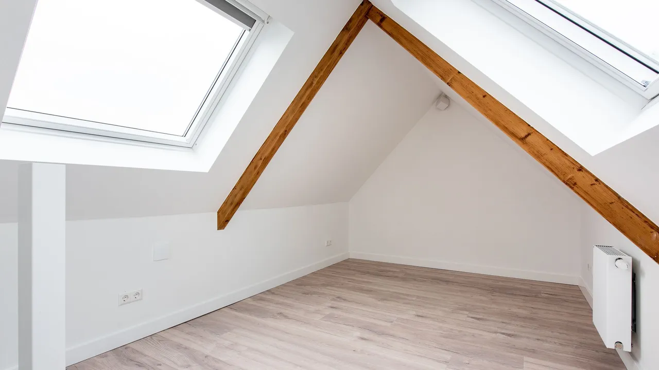 listing-0d9b6780-560e-4ecf-8d5c-6e2f5f16573e-original.jpg