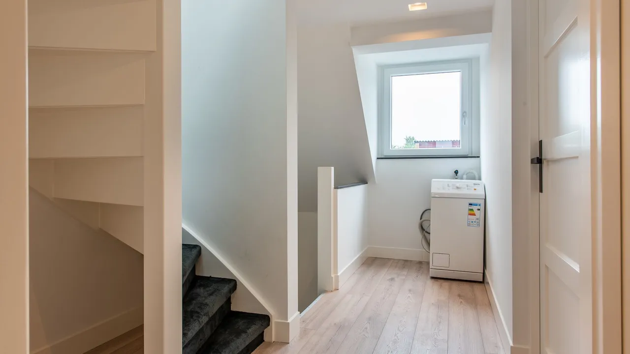 listing-18901de1-252f-4e0f-8ed5-7cf46d008376-original.jpg