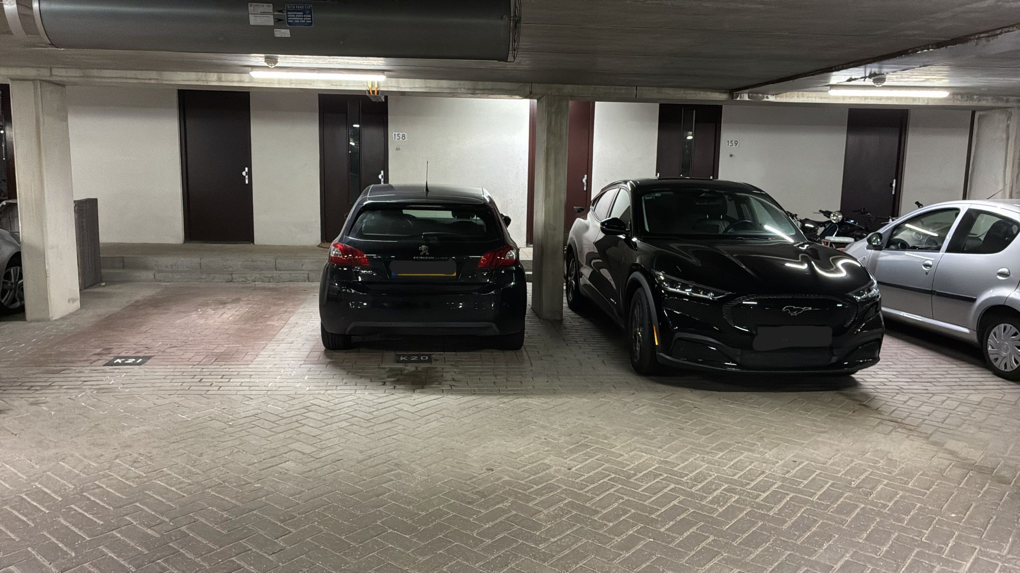 Foto 1 van Zonnehof K-20 parkeerplaats 0ong