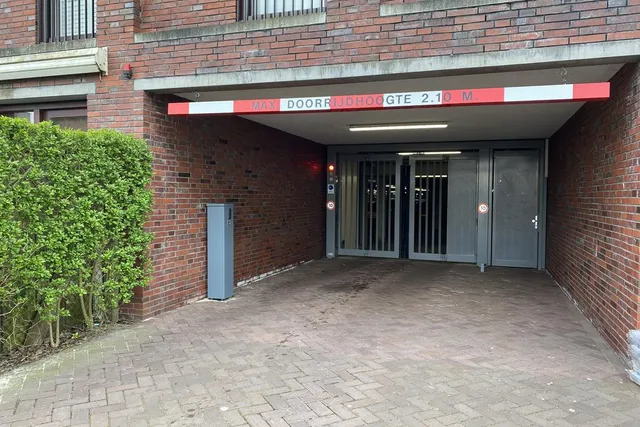 Foto 2 van Zonnehof K-20 parkeerplaats 0ong