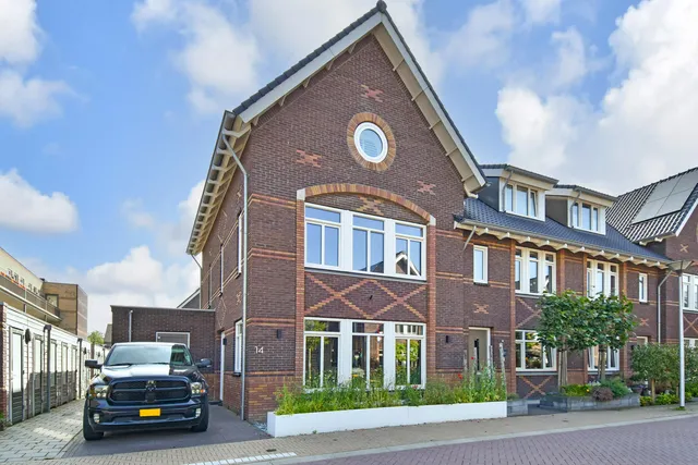 listing-f9833f46-8ba6-422f-911d-3acc2056d68f-282211889.jpg