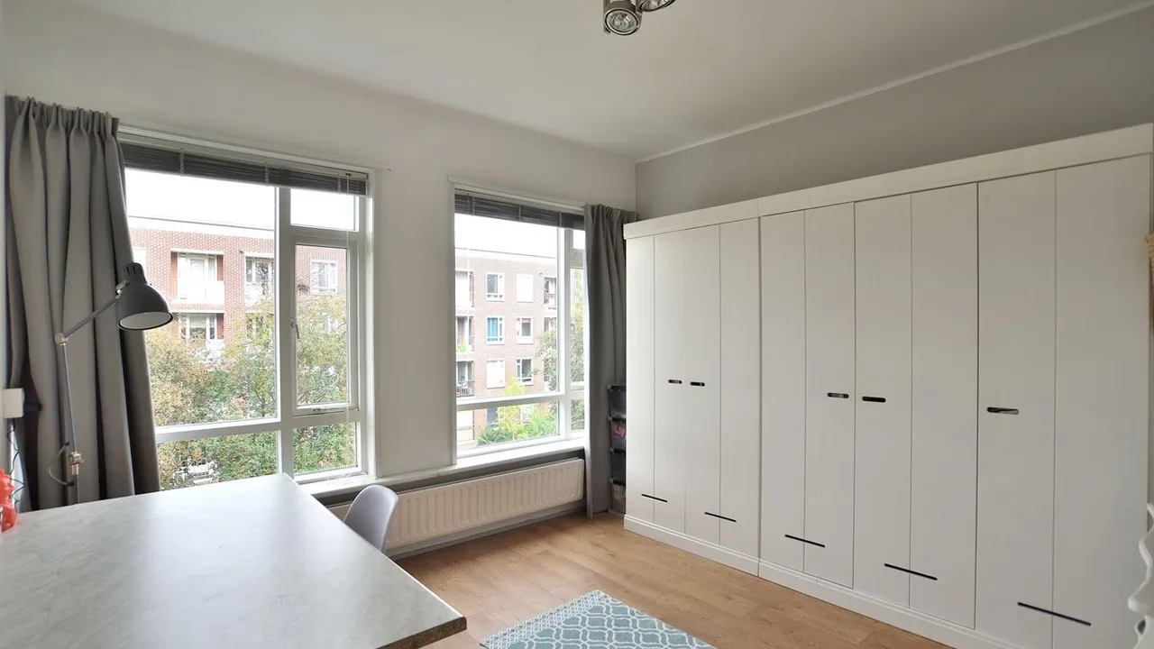 listing-d5a51be5-9c02-43eb-9486-f628db9bb02d-original.jpg
