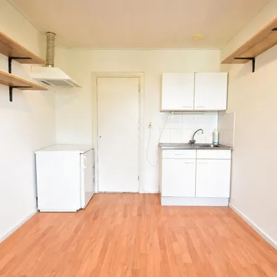 listing-d82e5808-39c9-457f-b0b2-4b86613a52c6-original.jpg