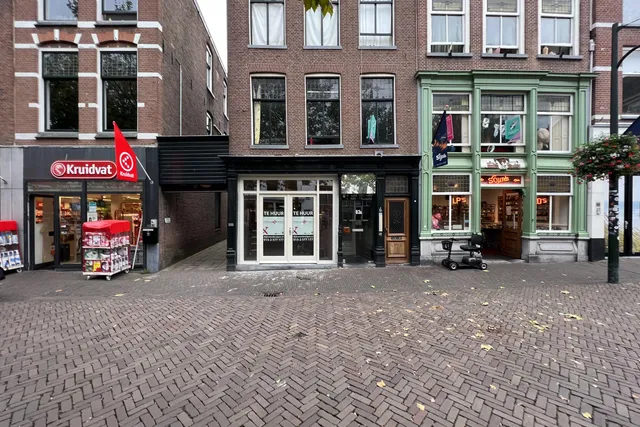 Foto 1 van Brabantse Turfmarkt 83