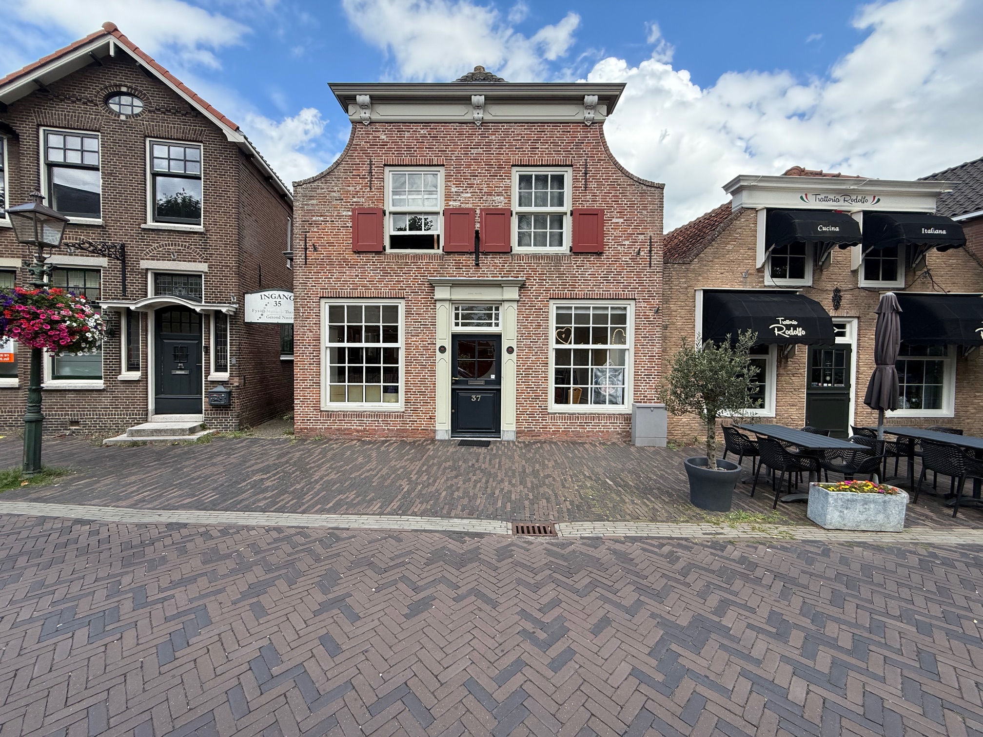 Foto 1 van Dorpsstraat 37