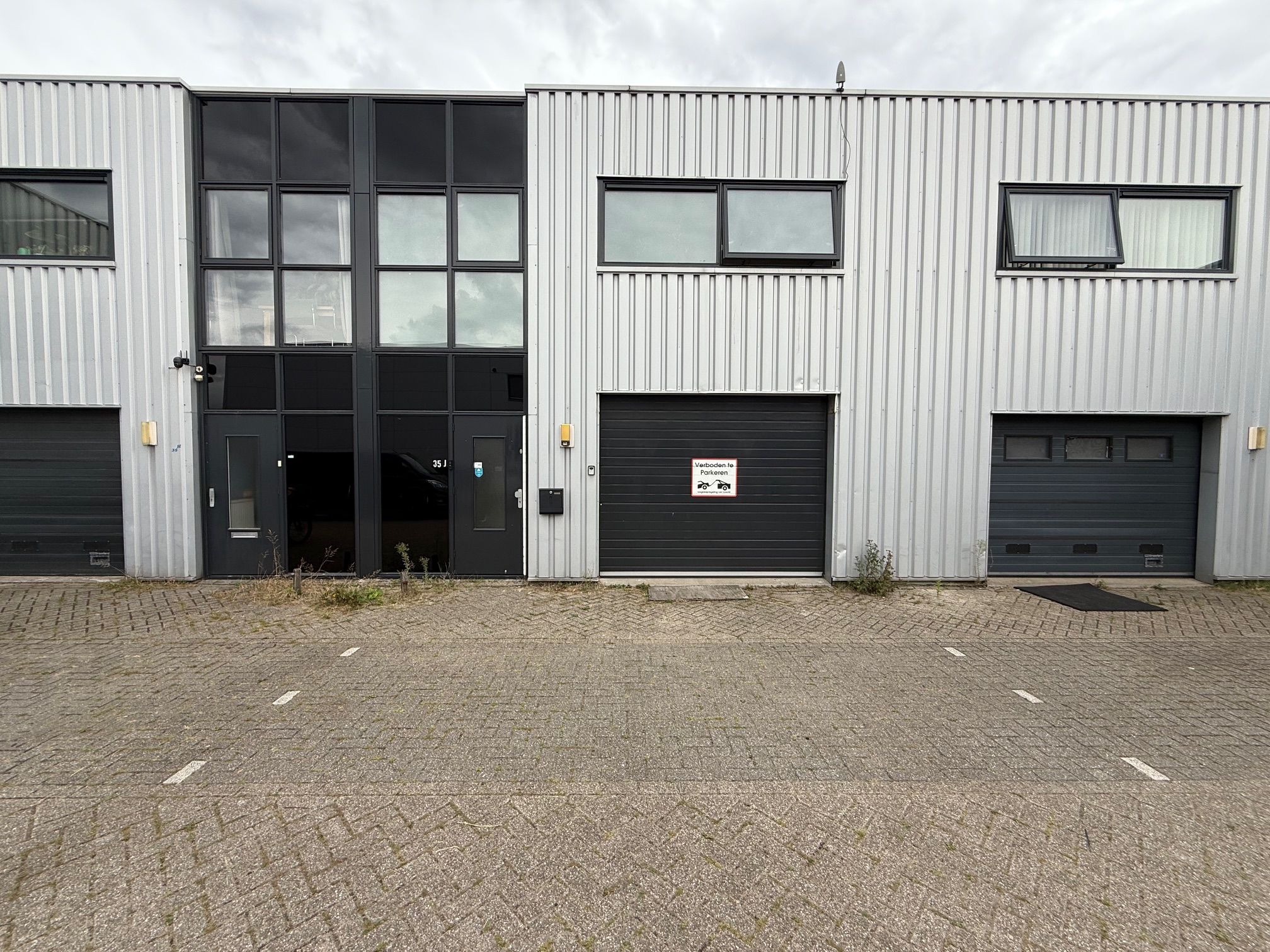 Foto 1 van Weg en Land 37j