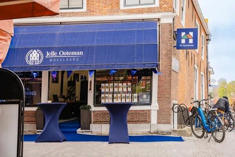 Etalage kantoor Jelle Ooteman