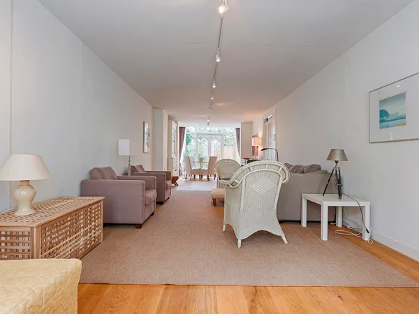 listing-dbefcf80-77b3-4d7a-8723-f67fb76561f2-288401965.jpg