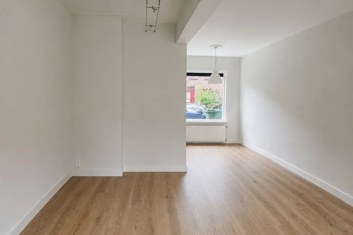 listing-208f99a1-d4c8-4b58-a624-436dca632f5f-original.jpg