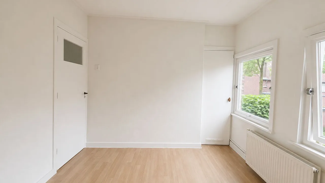 listing-df2eff59-7f9b-4e6e-bb31-e8ddc752e113-original.jpg