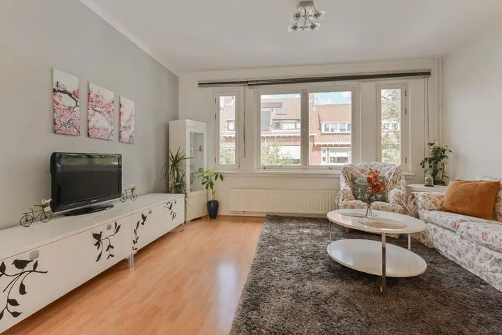 listing-87f8bb1c-6bcb-4b5b-9afa-4d2a998d7c54-287626067.jpg