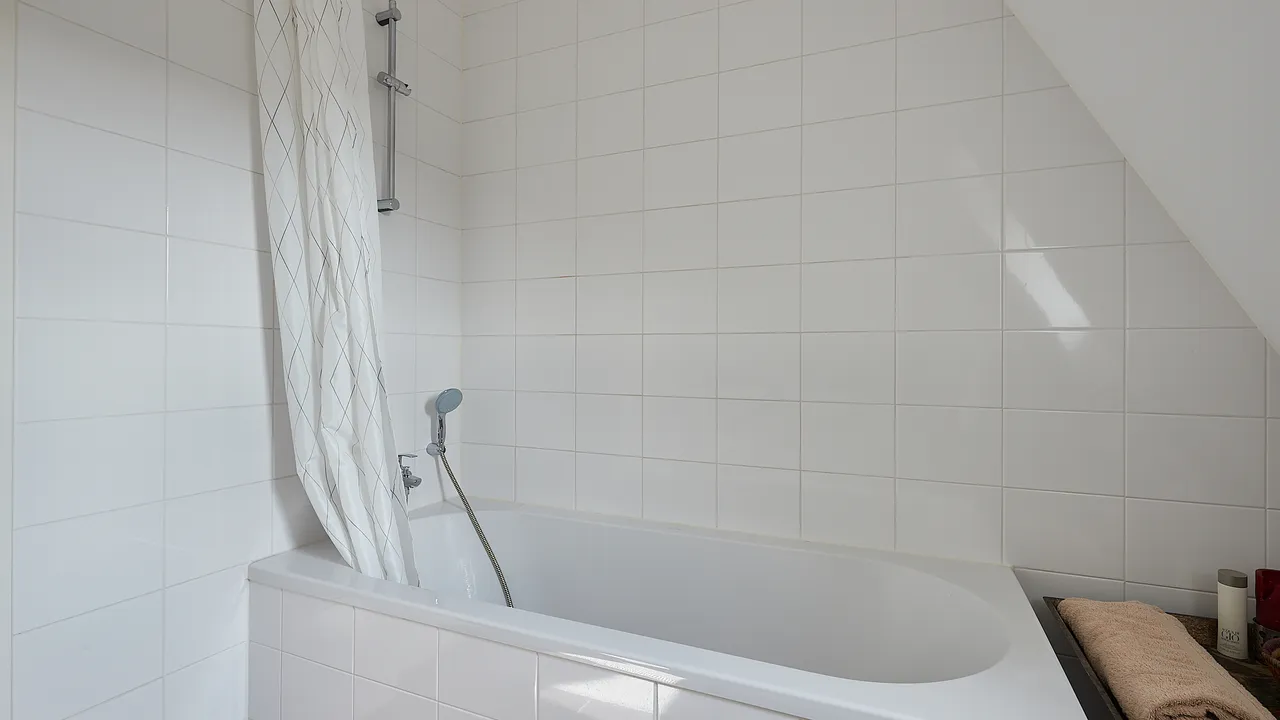 listing-be3240f9-0e40-49af-8d7c-d08f53fbe77d-289958469.jpg