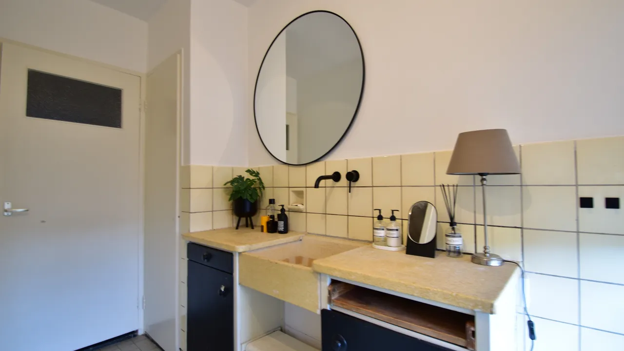 listing-663b1344-4cf2-400f-91d2-1d899d7f8d89-original.jpg