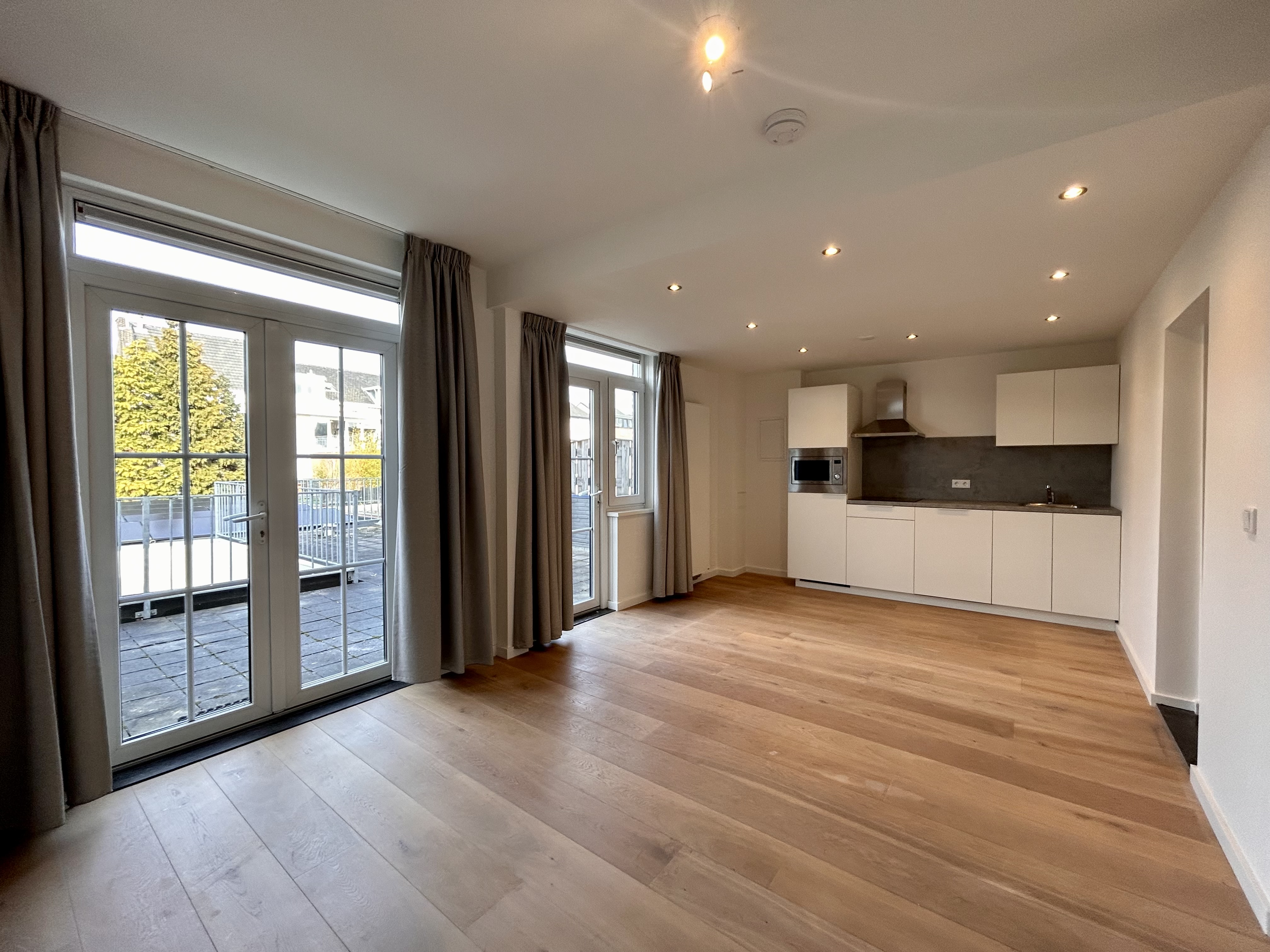 studios te huur op Mathijs Heugenstraat