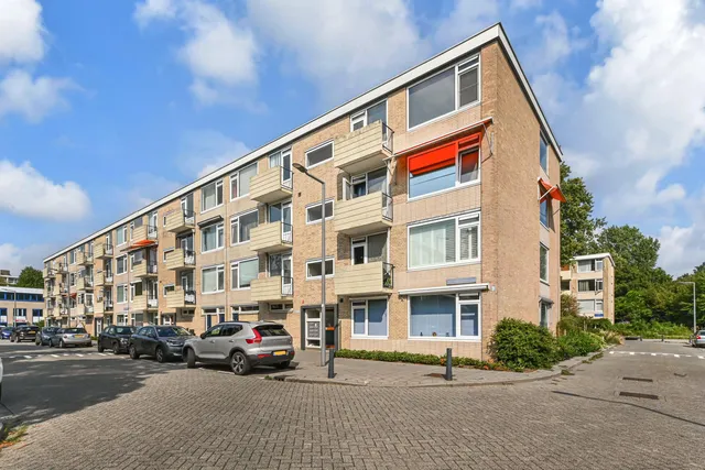 Foto 1 van Van Opbergenstraat 44