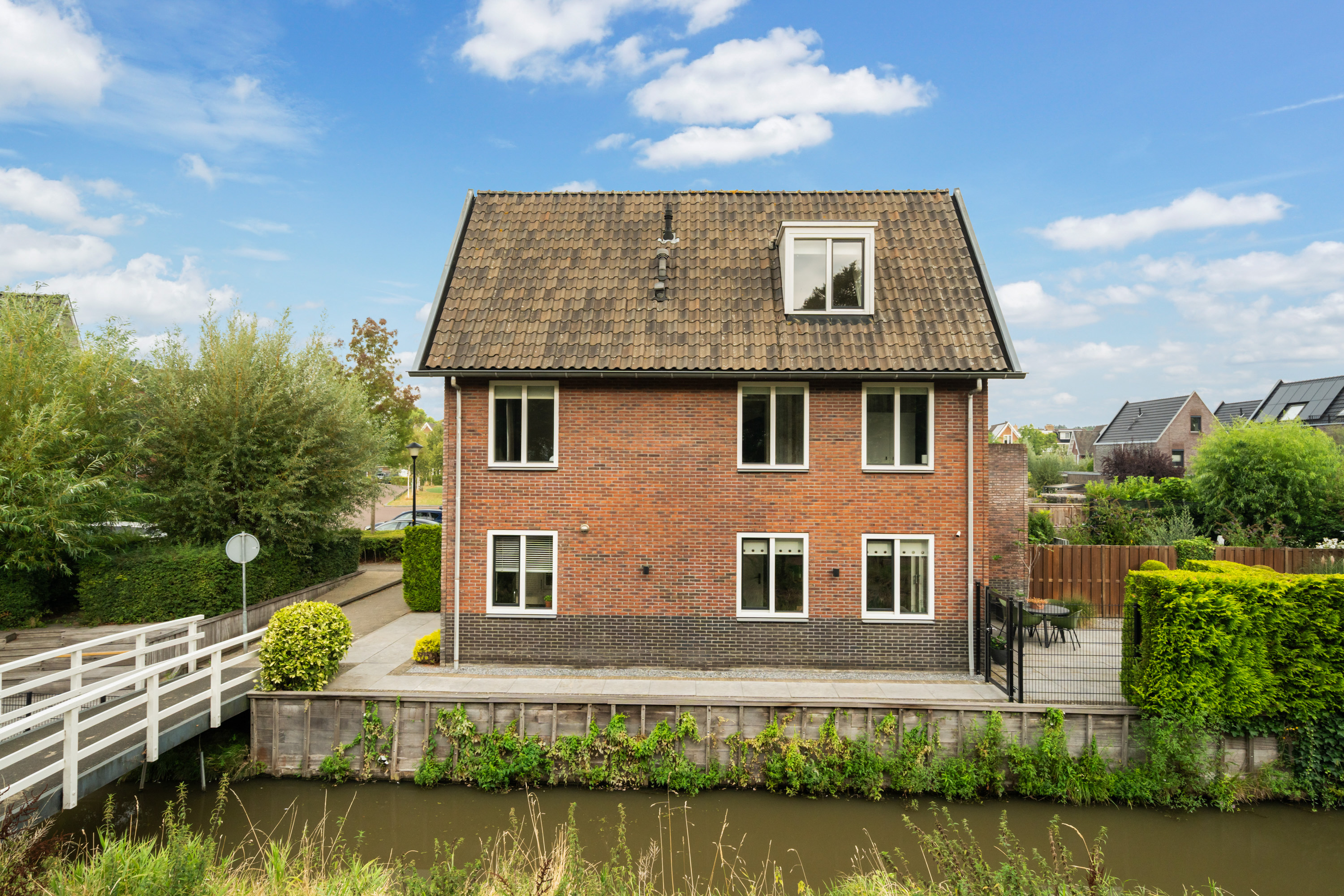 listing-73dcce5e-ae1c-468c-8368-f660ebc256ca-290845667.jpg