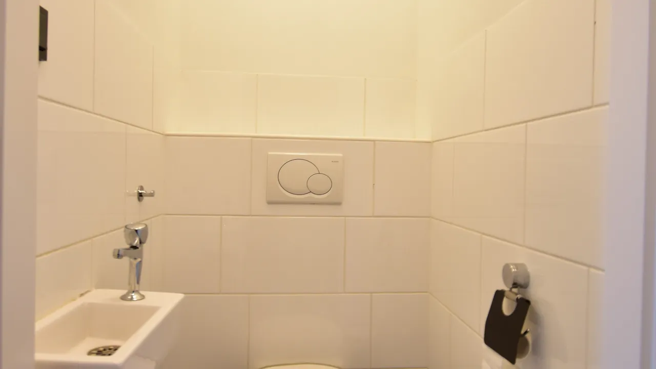 listing-489d838b-e867-46ec-a5ea-3dad61b468b0-original.jpg