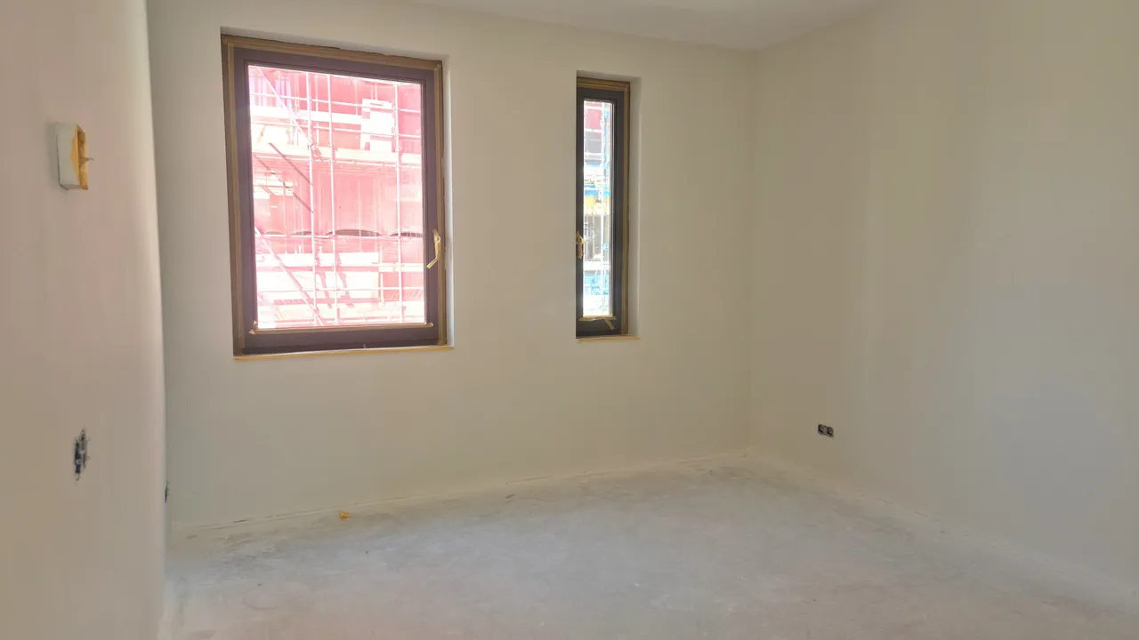 listing-2d8b985d-cbd6-4bdb-b15f-6fdc0e486b2a-original.jpg
